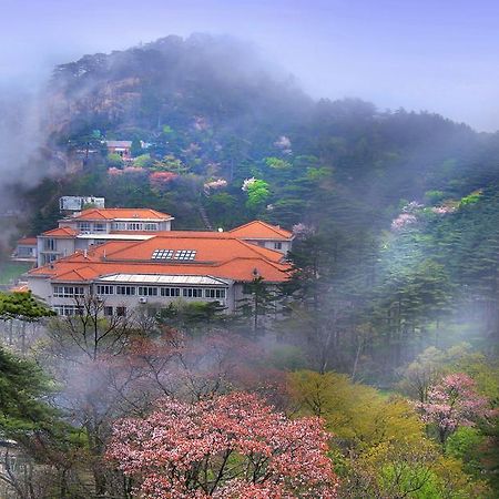 Huangshan Shilin Hotel Exterior photo
